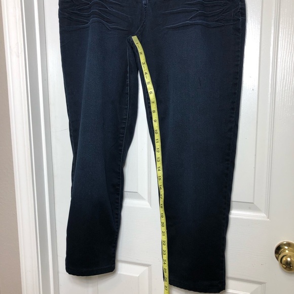 Lane Bryant Soft Stretchy Cotton Dark Wash Whiskered Straight Jeans 16 - Picture 14 of 15